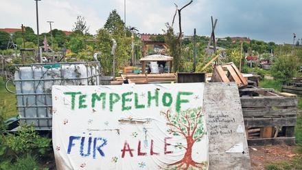 Eine Mehrheit der Berliner befürwortet mittlerweile eine Randbebauung des Tempelhofer Feldes.