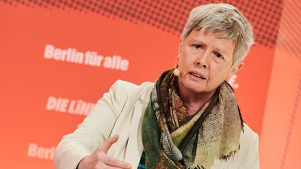 Katina Schubert, Berliner Landesvorsitzende der Linken, beim Parteitag am Sonnabend.