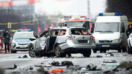 Trümmerfeld. Die Detonation tötete Mesut Ter und zerstörte seinen Wagen.