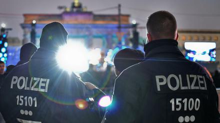 Die Polizei machte nun Angaben zur Zahl der Straftaten auf der Silvestermeile am Brandenburger Tor.