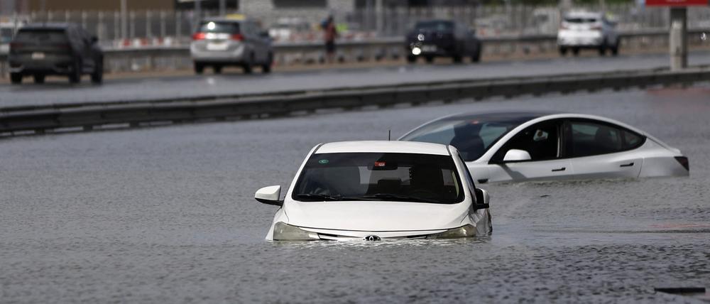 Hochwasser nach starken Regenfällen in Dubai.