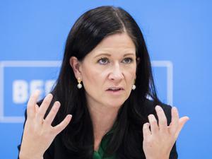Katharina Günther-Wünsch (CDU), Senatorin für Bildung, Jugend und Familie von Berlin, spricht bei einer Pressekonferenz zur Vorstellung des Konzepts zum Koalitionsversprechen «Kita-Chancenjahr». 