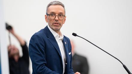 FPÖ-Bundesparteichef Herbert Kickl gibt ein Statement im Rahmen eines Untersuchungsausschusses zum „Rot-Blauen Machtmissbrauch“ im Parlament ab. 