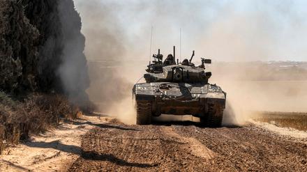 Ein israelischer Panzer im Gazastreifen