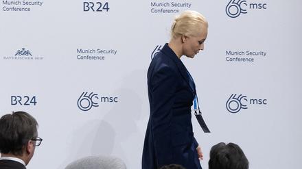 Julia Nawalnaja, Ehefrau von Alexej Nawalny, nimmt an der Sicherheitskonferenz teil und geht über die Bühne. 