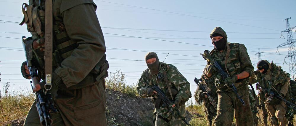 Prorussische Kämpfer in der Nähe von Donezk 2016. 
