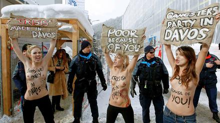 Das ist der Gipfel. Ukrainische Aktivistinnen beim Weltwirtschaftsgipfel in Davos.