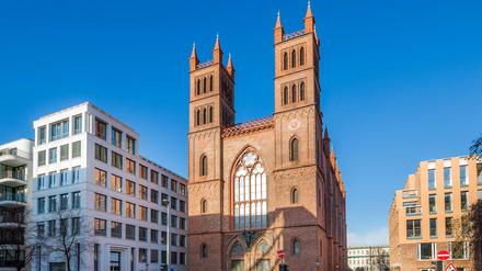 Aufdringlich. Fast wäre die von Karl Friedrich Schinkel entworfene, von 1824 bis 1830 erbaute Friedrichswerdersche Kirche zum Fanal des Denkmalschutzes geworden.