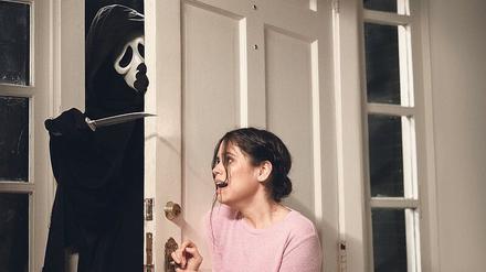 Öffne nie die Tür: Tara (Jenna Ortega) hätte bei den ersten vier „Scream“-Filmen besser aufpassen sollen.