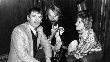 Die Grünen-Politiker Otto Schily, Lukas Beckmann und Petra Kelly am Abend der Bundestagswahl 1983
