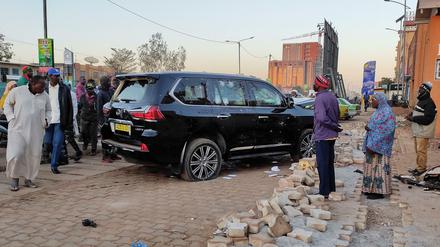 Einschüsse im Auto des Präsidenten Roch Marc Christian Kaboré in Burkina Faso.