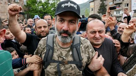 Oppositionsführer Nikol Paschinjan ist am Dienstag nicht wie von ihm erhofft zum neuen Regierungschef gewählt worden.