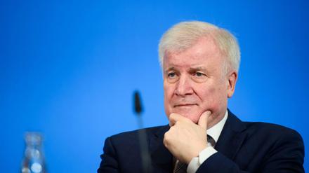 Will parteiübergreifende Anstrengungen nach Drohungen und Gewalt gegen Politiker: Innenminister Horst Seehofer (CSU)