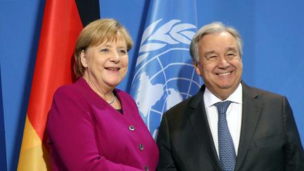 Bundeskanzlerin Angela Merkel (CDU) lädt nach Absprache mit UN-Generalsekretär Antonio Guterres ein.