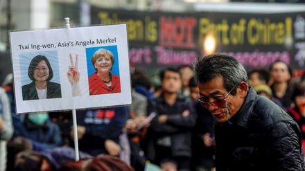 Tsai Ing-wen ist Taiwans neue Präsidentin - und wird von einem DPP-Anhänger bereits mit Angela Merkel verglichen.