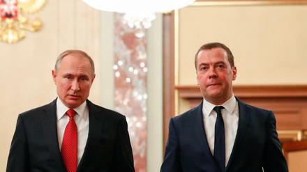 Wladimir Putin, Präsident von Russland, und Dmitri Medwedew, zurückgetretener Ministerpräsident von Russland