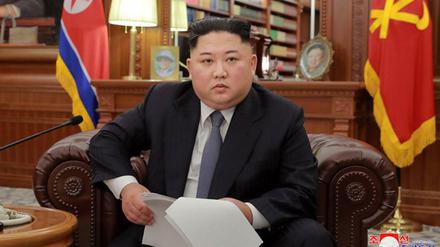 Eine südkoreanische Zeitung berichtet, Kim Jong Un reise zu einem Treffen mit Chinas Staatschef Xi Jinping. 