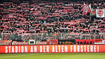 Union-Fans beim Heimspiel gegen Bochum: Auch das Stadion ist Kult.
