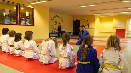In der Sportschule Senshu in Lichterfelde bekommen Kinder und Erwachsene Tanz- und Kampfsportunterricht. 