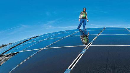 Missverhältnis. Fotovoltaikanlagen verbrauchen mehr als die Hälfte der Fördermittel, produzieren dabei aber deutlich weniger Strom als Windräder. 